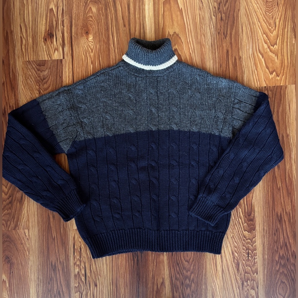 Vintage J. Crew Navy Charcoal 100% Wool Cable Knit Sweater (Size M)